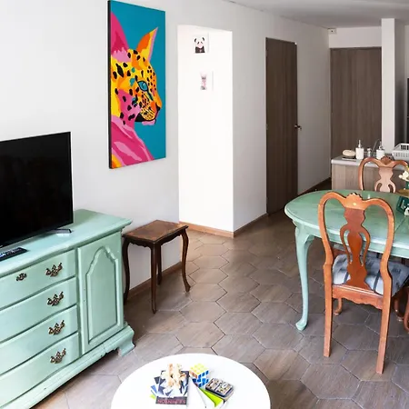Charming Apartment Near Bellas Artes
